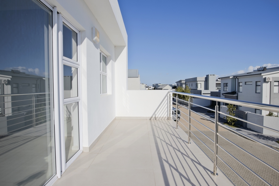 4 Bedroom Property for Sale in Sagewood Western Cape